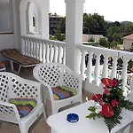 Atalaya Bosque Apartment Peguera